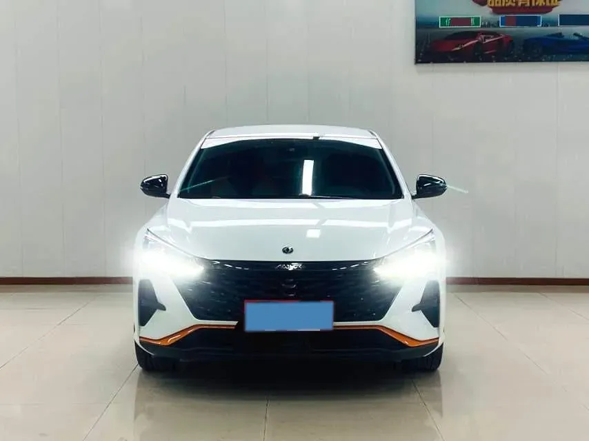 2023 DongFeng Aeolus YiXuan 1.5L 125HP L4 6DCT,autocango,china used car exporter,china ev exporter,chinese used car exporter,chinese used ev exporter