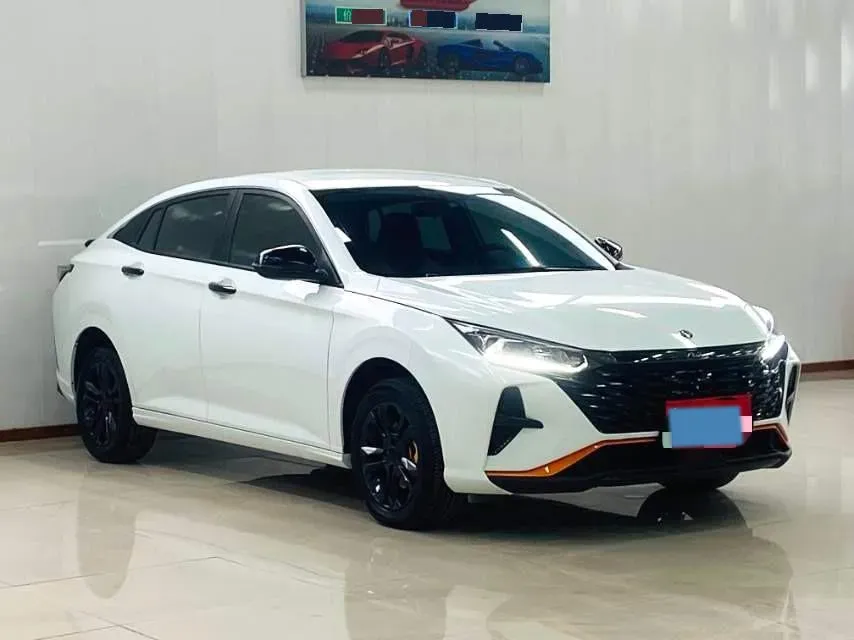 2023 DongFeng Aeolus YiXuan 1.5L 125HP L4 6DCT,autocango,china used car exporter,china ev exporter,chinese used car exporter,chinese used ev exporter