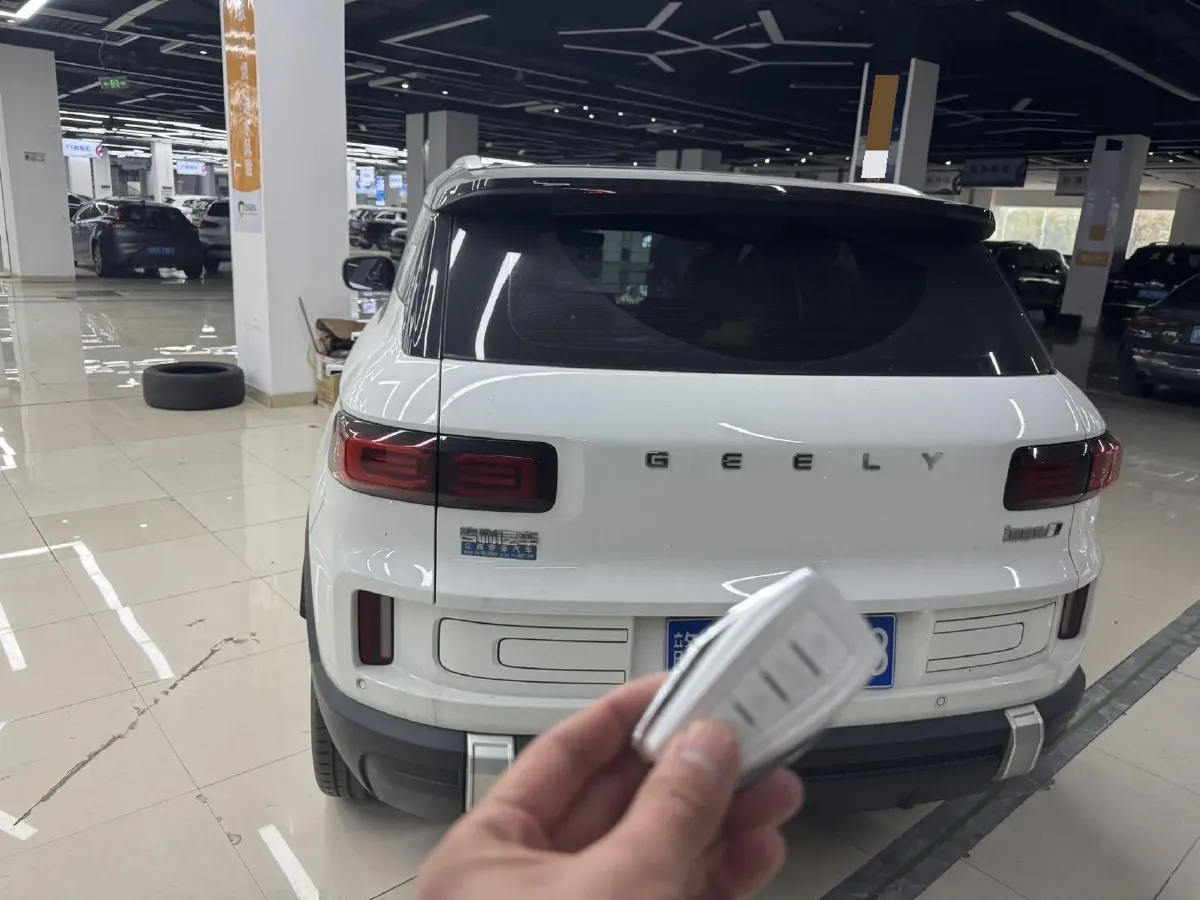 2023 Geely ICON 1.5T 181HP L4 7DCT,autocango,china used car exporter,china ev exporter,chinese used car exporter,chinese used ev exporter