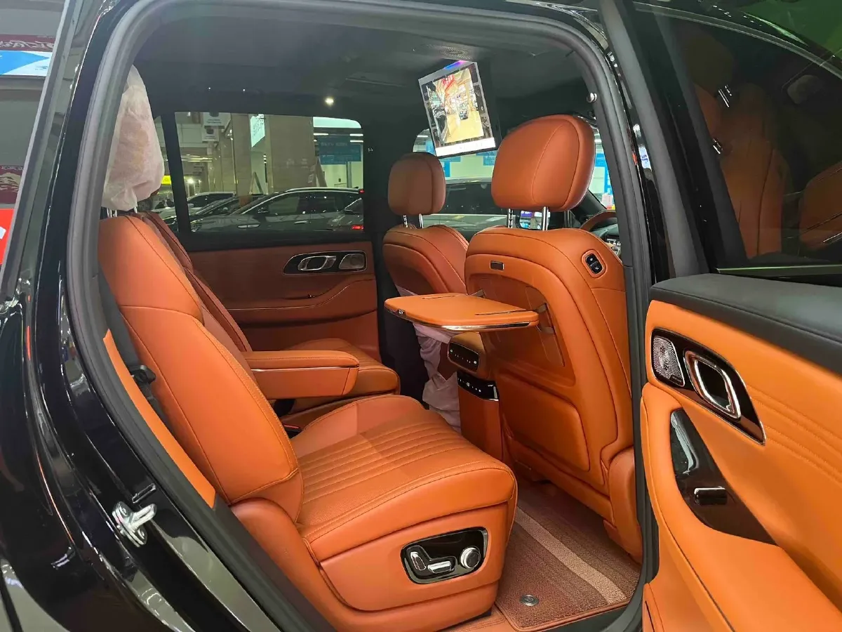 2025 Volkswagen Tiguan L 2.0T 220HP L4 7DCT,autocango,china used car exporter,china ev exporter,chinese used car exporter,chinese used ev exporter