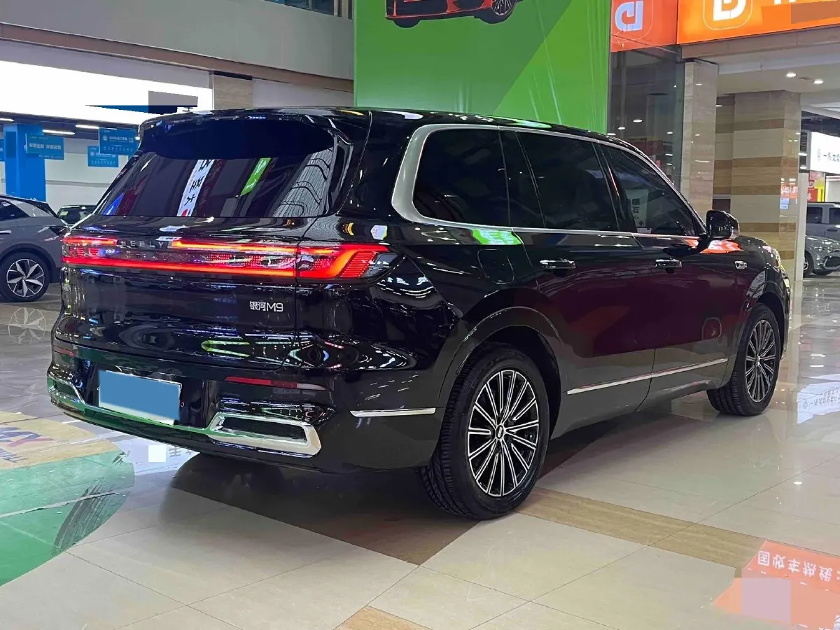 2025 Volkswagen Tiguan L 2.0T 220HP L4 7DCT,autocango,china used car exporter,china ev exporter,chinese used car exporter,chinese used ev exporter