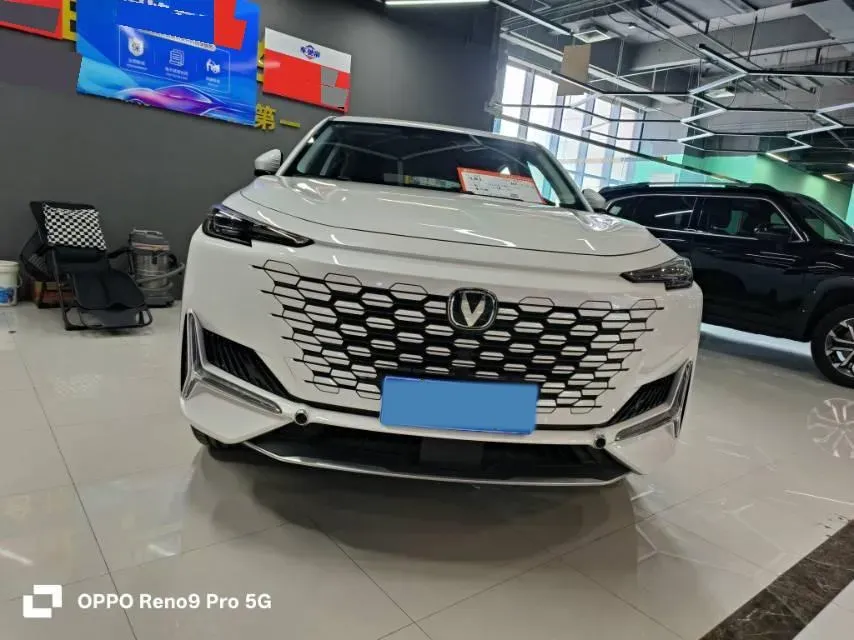 2024 ChangAn UNI-K 2.0T 233HP L4 8AT,autocango,china used car exporter,china ev exporter,chinese used car exporter,chinese used ev exporter