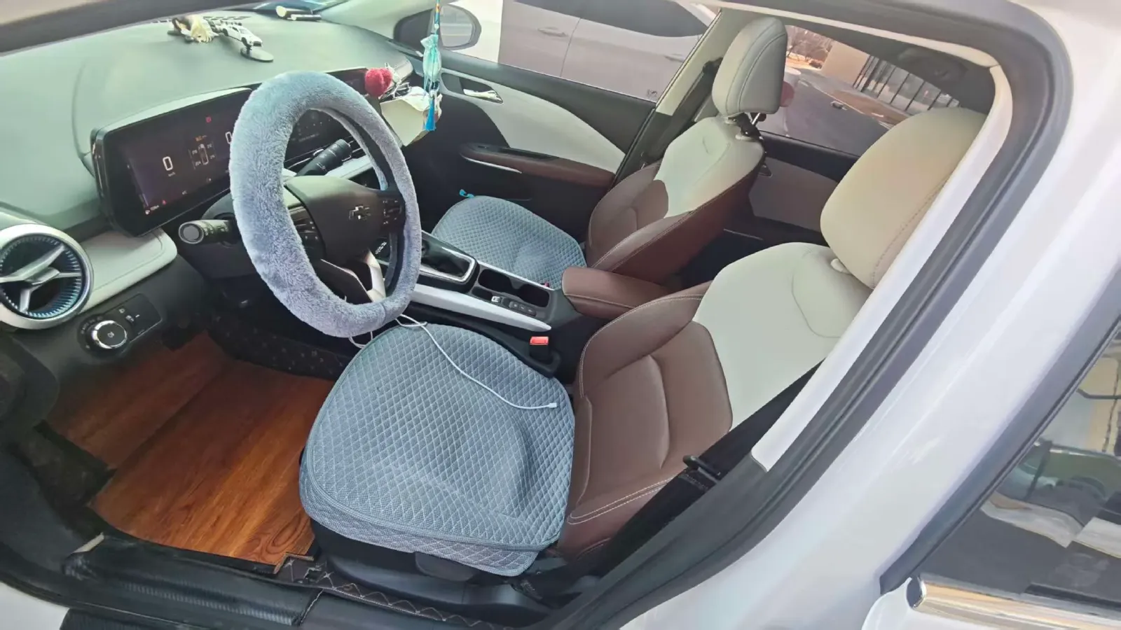 2023 Chevrolet Monza 1.5L 113HP L4 6DCT,autocango,china used car exporter,china ev exporter,chinese used car exporter,chinese used ev exporter