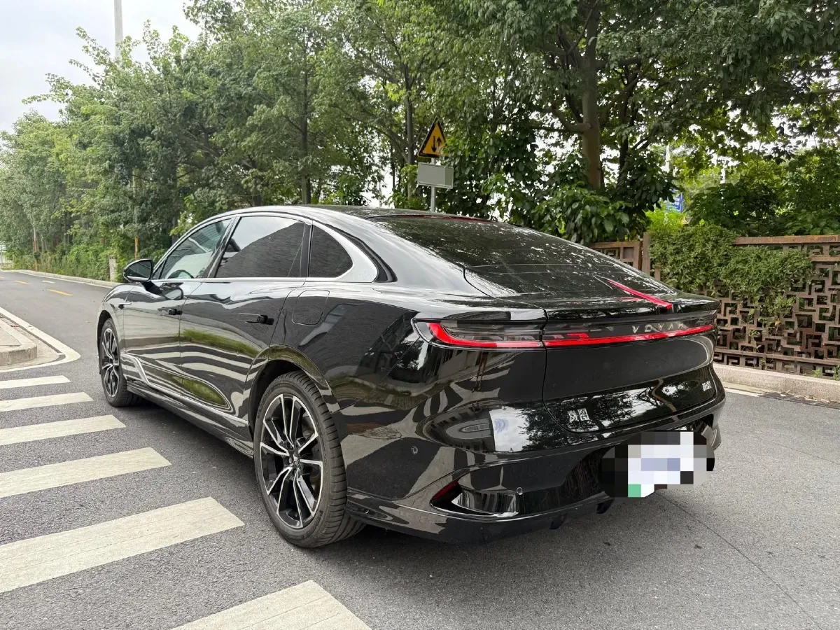 2024 Voyah ZhuiGuang 1.5T 136HP L4 PHEV 43KWH,autocango,china used car exporter,china ev exporter,chinese used car exporter,chinese used ev exporter