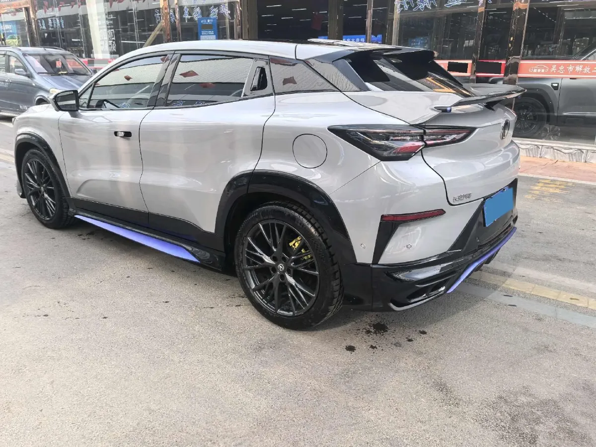 2023 ChangAn UNI-T 1.5T 188HP L4 7DCT,autocango,china used car exporter,china ev exporter,chinese used car exporter,chinese used ev exporter