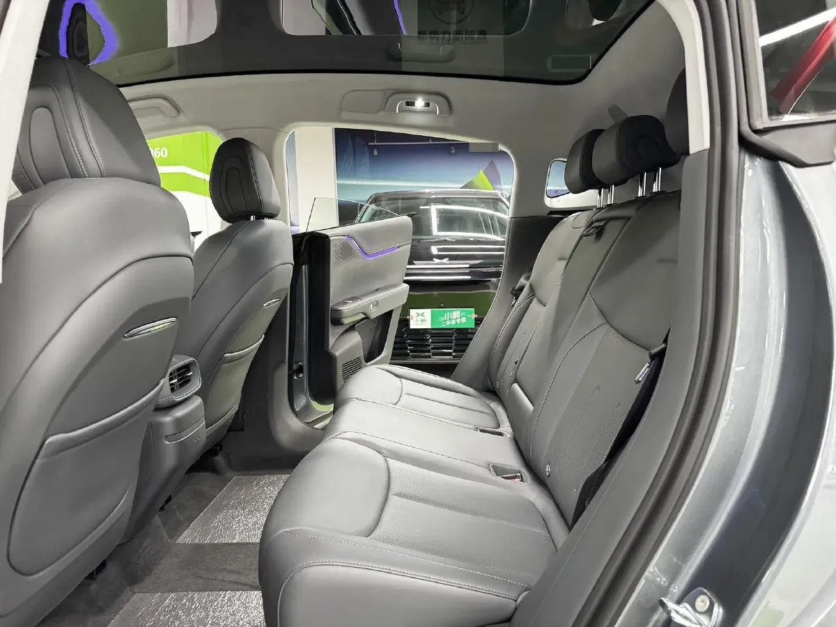 2025 Xpeng G6 BEV 68.5KWH,autocango,china used car exporter,china ev exporter,chinese used car exporter,chinese used ev exporter