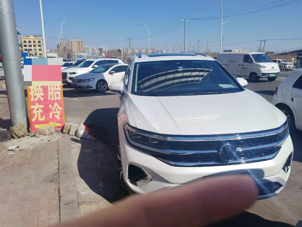 2022 Volkswagen Talagon 2.0T 220HP L4 7DCT,autocango,china used car exporter,china ev exporter,chinese used car exporter,chinese used ev exporter