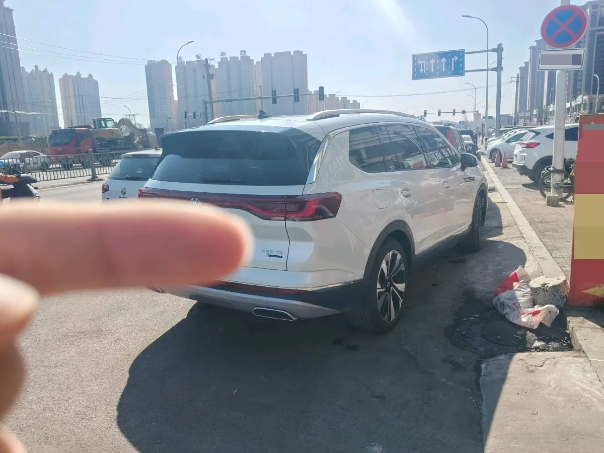 2022 Volkswagen Talagon 2.0T 220HP L4 7DCT,autocango,china used car exporter,china ev exporter,chinese used car exporter,chinese used ev exporter