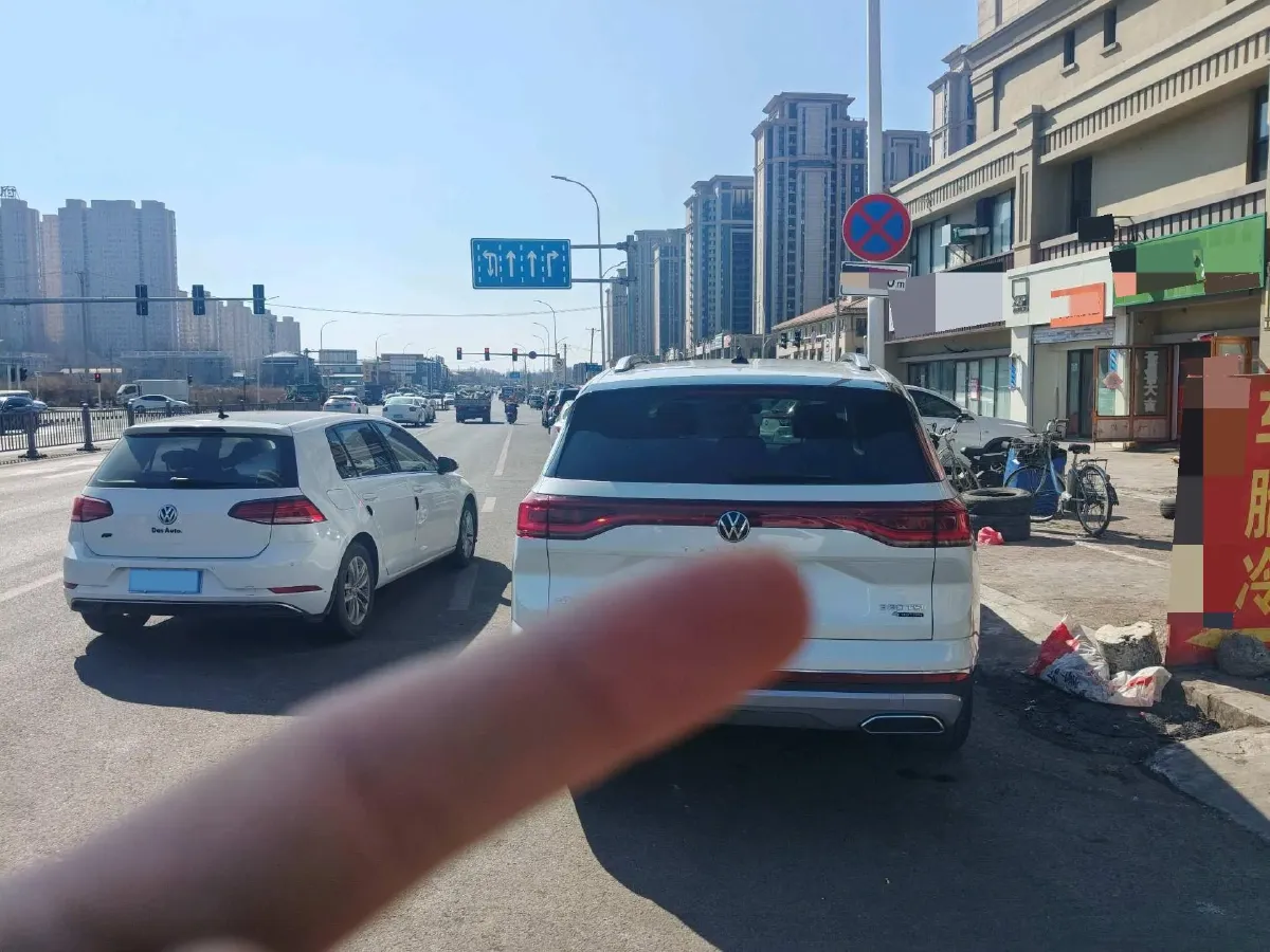 2022 Volkswagen Talagon 2.0T 220HP L4 7DCT,autocango,china used car exporter,china ev exporter,chinese used car exporter,chinese used ev exporter