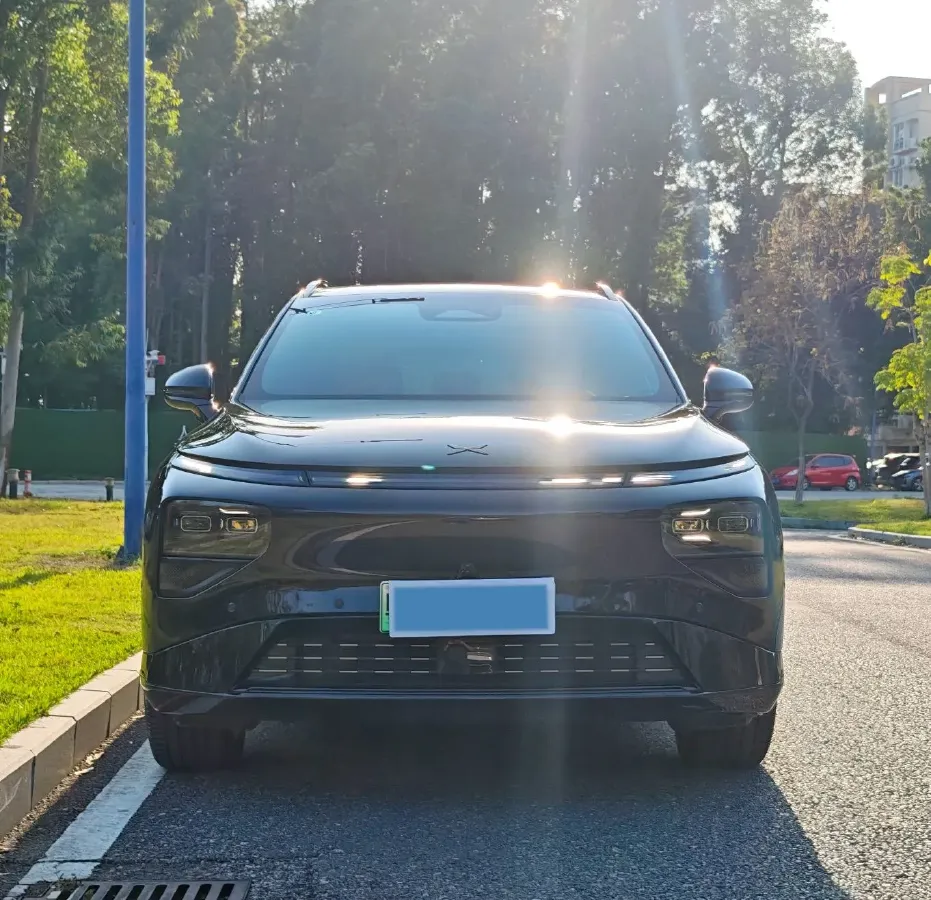 2025 Xpeng G9 BEV 79KWH,autocango,china used car exporter,china ev exporter,chinese used car exporter,chinese used ev exporter