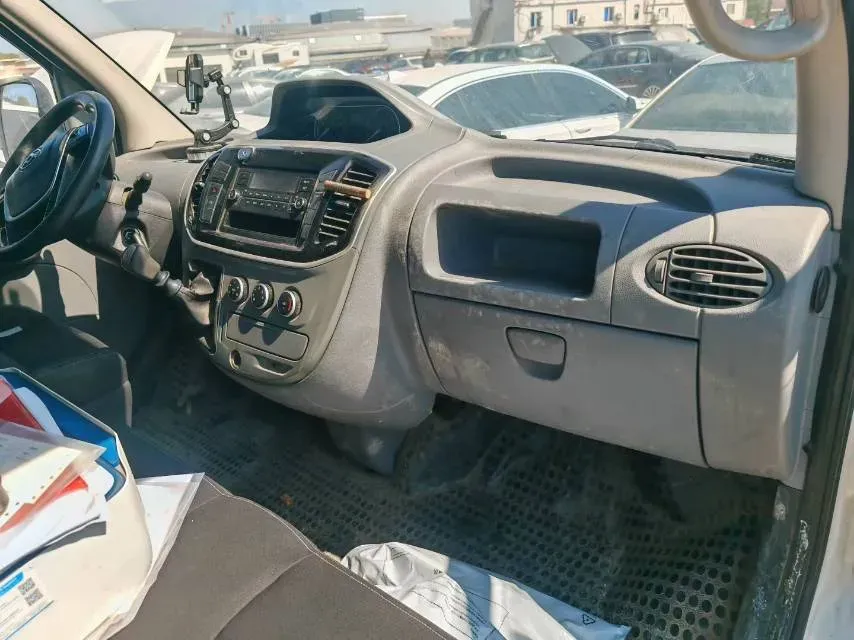 2020 MAXUS XinTu V80 2.5T 136HP L4 6MT,autocango,china used car exporter,china ev exporter,chinese used car exporter,chinese used ev exporter