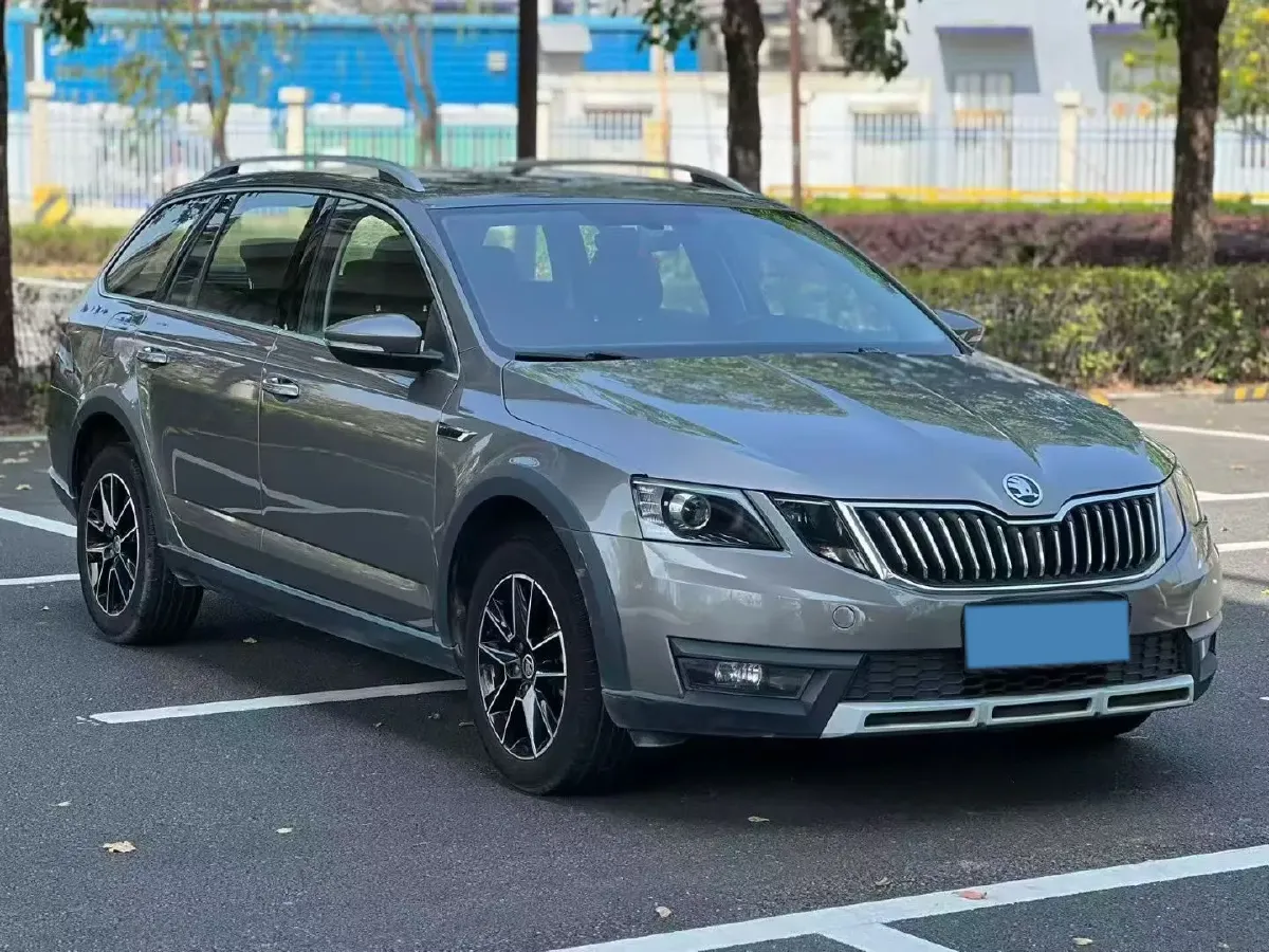 2018 Skoda Octavia 1.2T 116HP L4 7DCT,autocango,china used car exporter,china ev exporter,chinese used car exporter,chinese used ev exporter