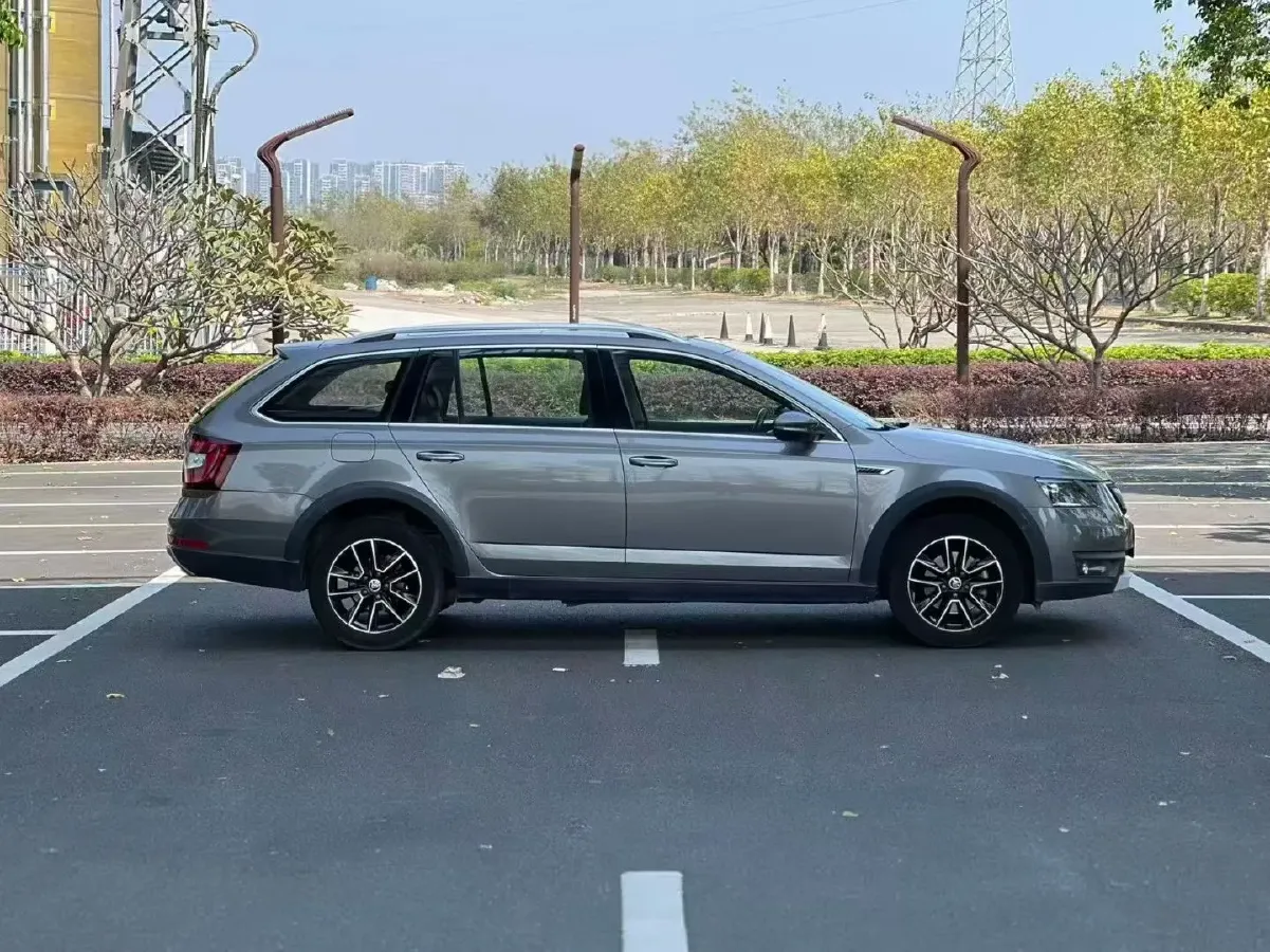 2018 Skoda Octavia 1.2T 116HP L4 7DCT,autocango,china used car exporter,china ev exporter,chinese used car exporter,chinese used ev exporter