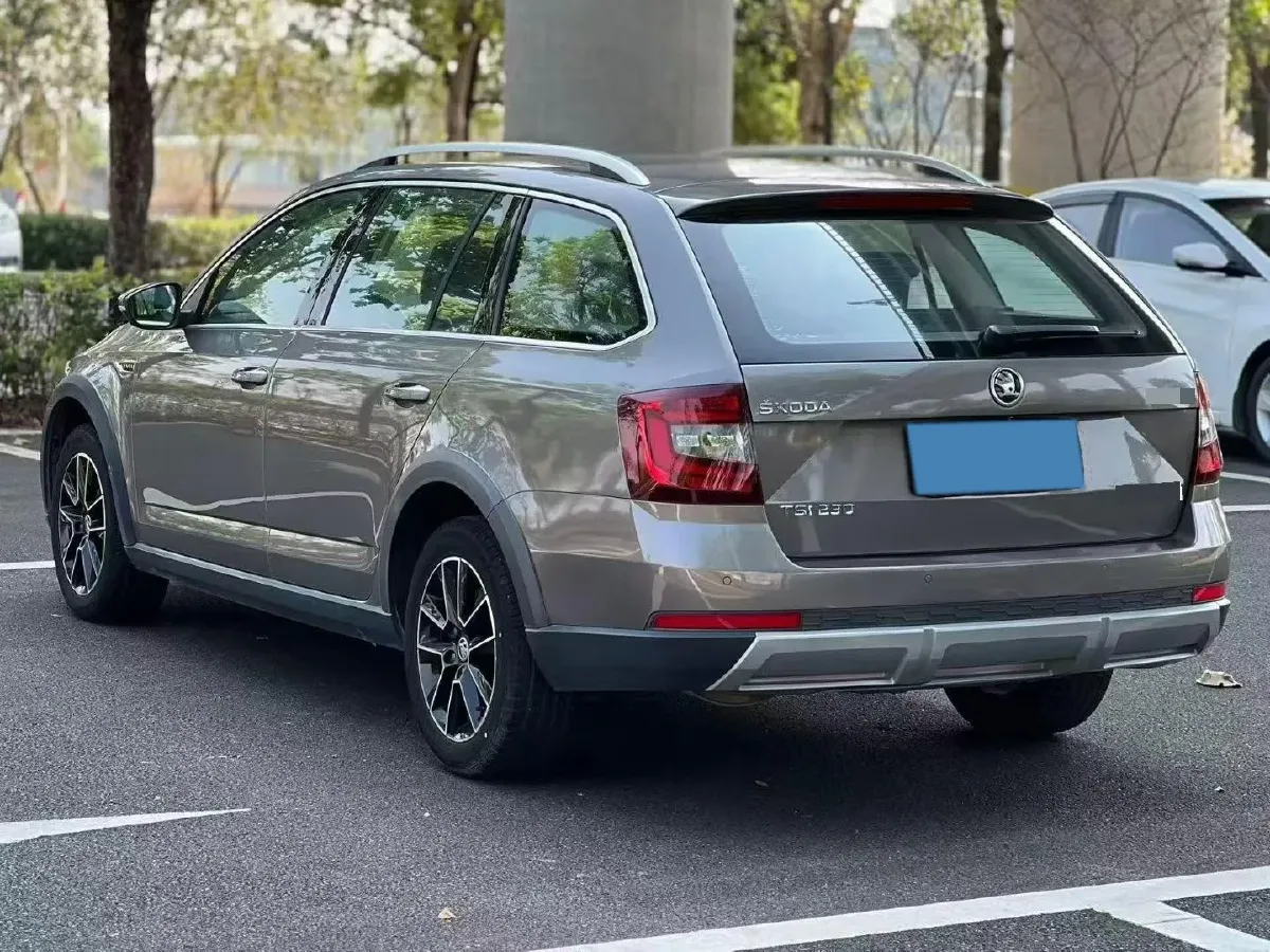 2018 Skoda Octavia 1.2T 116HP L4 7DCT,autocango,china used car exporter,china ev exporter,chinese used car exporter,chinese used ev exporter