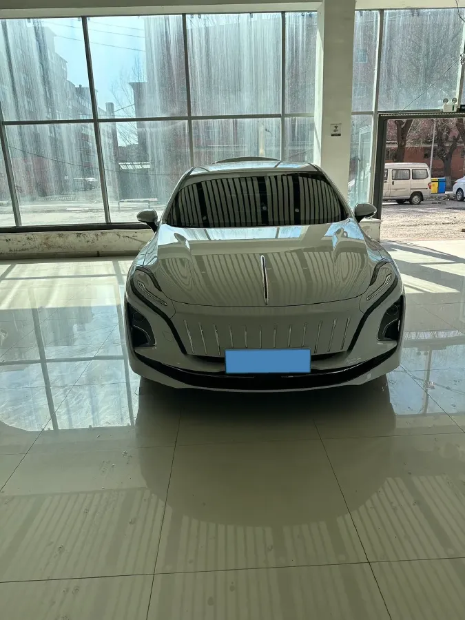 2024 HongQi E-QM5 BEV 72KWH,autocango,china used car exporter,china ev exporter,chinese used car exporter,chinese used ev exporter