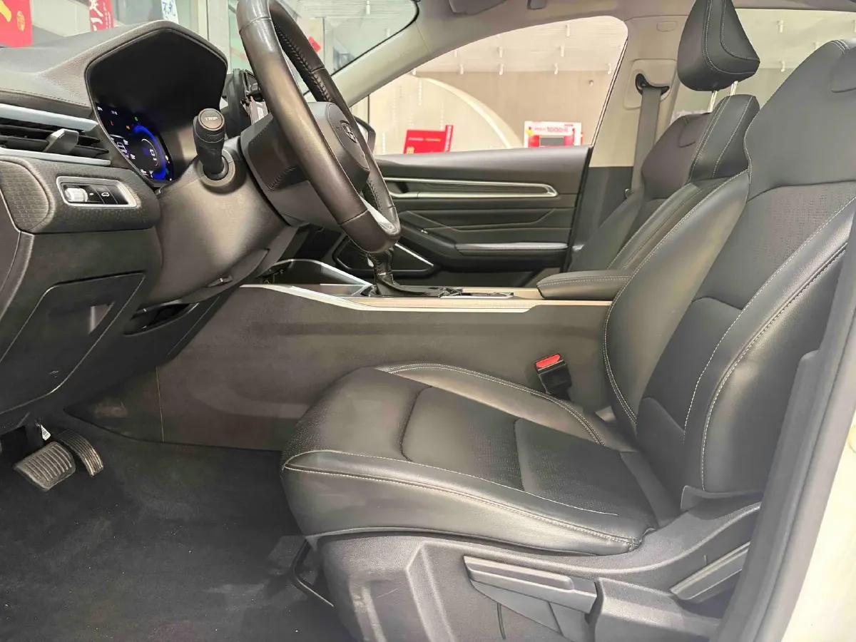 2022 Geely Emgrand 1.5L 114HP L4 CVT,autocango,china used car exporter,china ev exporter,chinese used car exporter,chinese used ev exporter