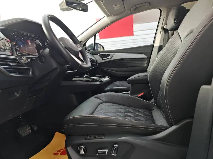 2023 Volkswagen Talagon 2.5T 299HP V6 7DCT,autocango,china used car exporter,china ev exporter,chinese used car exporter,chinese used ev exporter