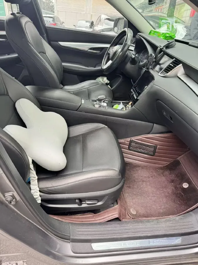 2018 Infiniti QX30 2.0T 211HP L4 7DCT,autocango,china used car exporter,china ev exporter,chinese used car exporter,chinese used ev exporter