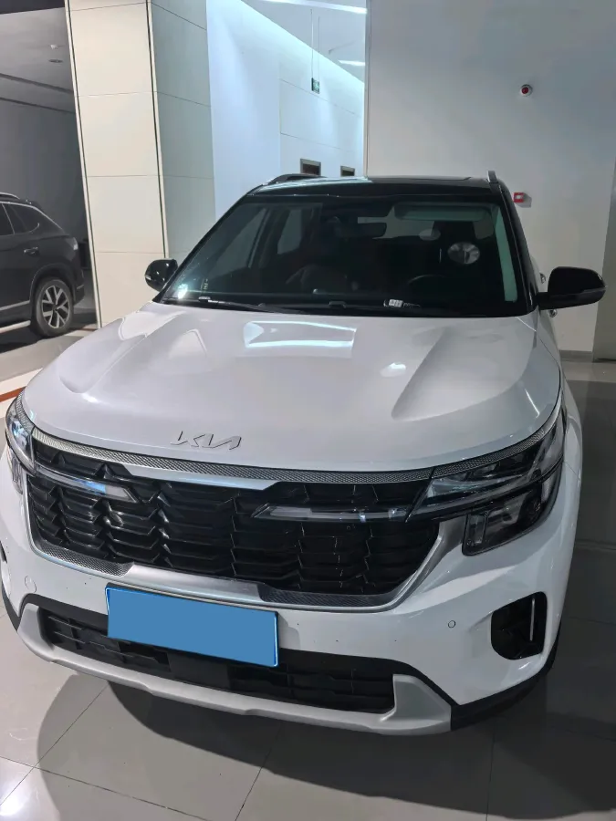 2023 Kia Seltos 1.5L 115HP L4 CVT,autocango,china used car exporter,china ev exporter,chinese used car exporter,chinese used ev exporter