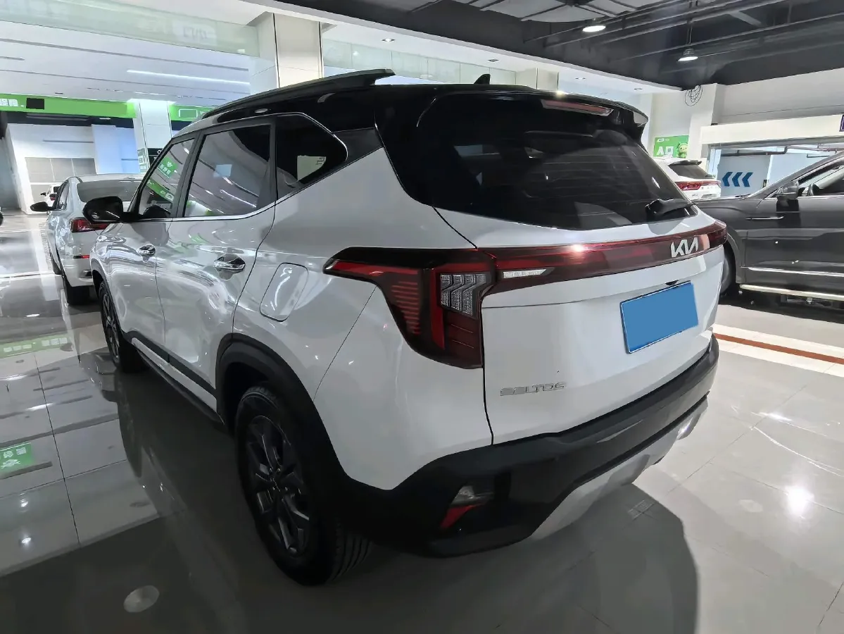2023 Kia Seltos 1.5L 115HP L4 CVT,autocango,china used car exporter,china ev exporter,chinese used car exporter,chinese used ev exporter