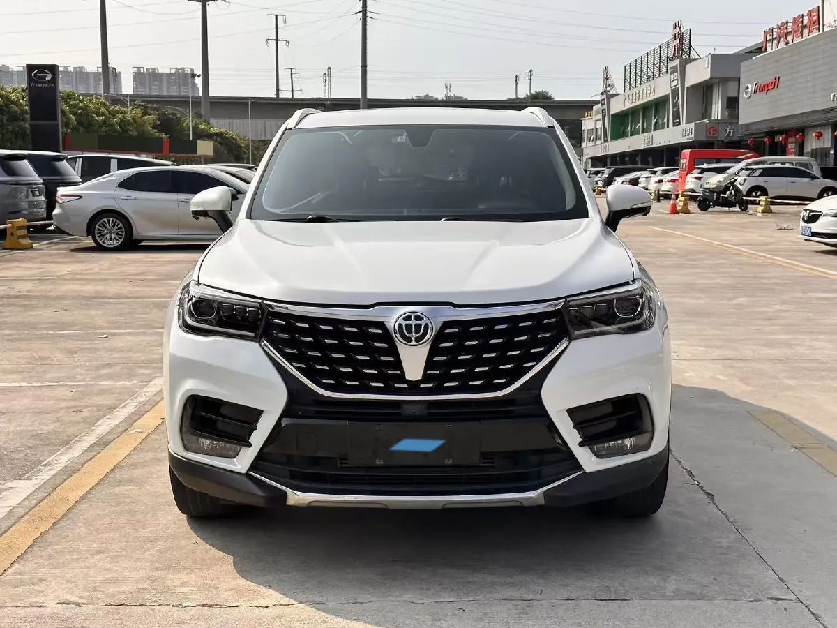 2018 Brilliance Auto V7 1.6T 204HP L4 7DCT,autocango,china used car exporter,china ev exporter,chinese used car exporter,chinese used ev exporter
