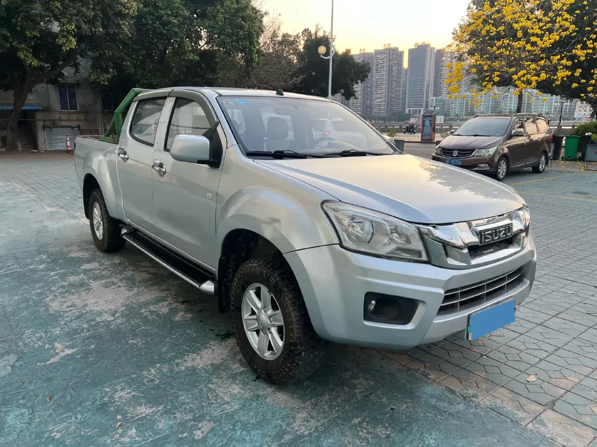 2018 Isuzu RE-MAX Jim 2.8T 116HP L4 5MT,autocango,china used car exporter,china ev exporter,chinese used car exporter,chinese used ev exporter