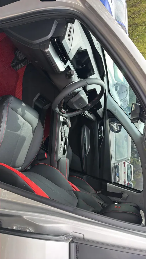 2022 ChangAn Oshan Z6 1.5T 188HP L4 7DCT,autocango,china used car exporter,china ev exporter,chinese used car exporter,chinese used ev exporter