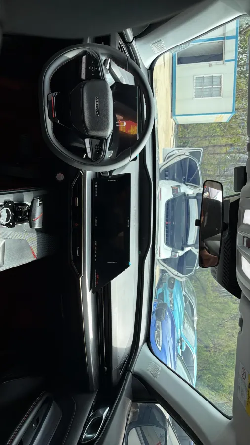 2022 ChangAn Oshan Z6 1.5T 188HP L4 7DCT,autocango,china used car exporter,china ev exporter,chinese used car exporter,chinese used ev exporter