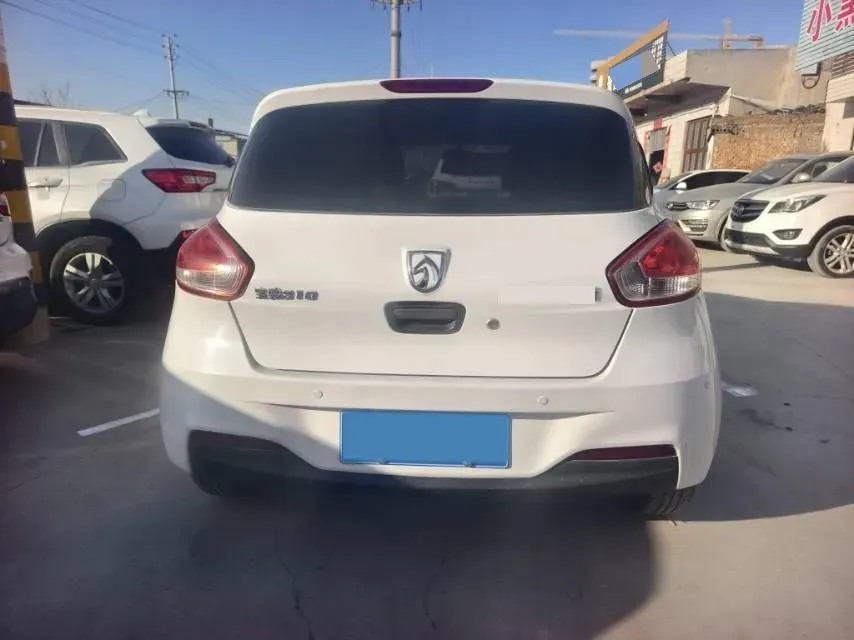 2016 BaoJun 310 1.2L 82HP L4 5MT,autocango,china used car exporter,china ev exporter,chinese used car exporter,chinese used ev exporter