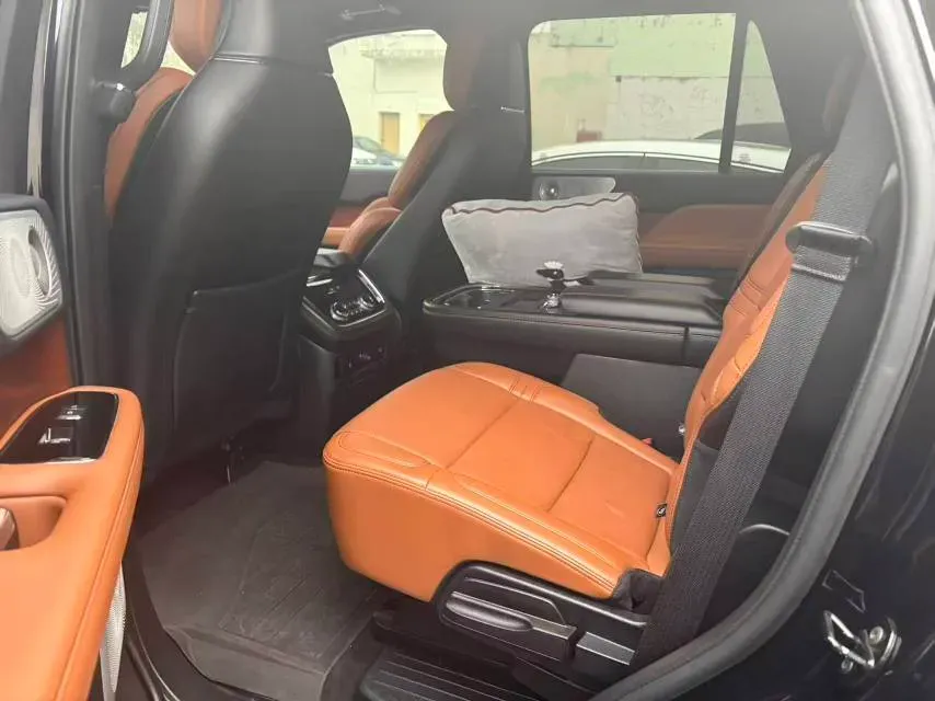 2020 Lincoln Navigator 3.5T 388HP V6 10AT,autocango,china used car exporter,china ev exporter,chinese used car exporter,chinese used ev exporter