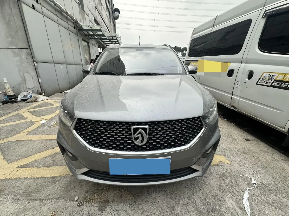 2019 BaoJun 360 1.5L 99HP L4 6MT,autocango,china used car exporter,china ev exporter,chinese used car exporter,chinese used ev exporter