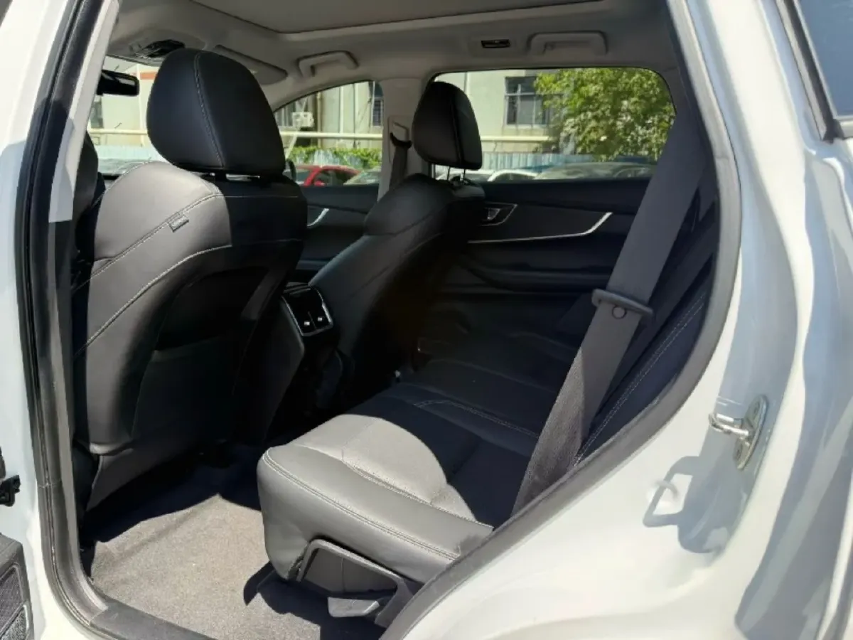 2021 Chery Tiggo 8 1.6T 197HP L4 7DCT,autocango,china used car exporter,china ev exporter,chinese used car exporter,chinese used ev exporter