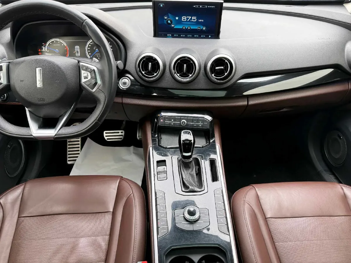 2017 WEY VV7 2.0T 234HP L4 7DCT,autocango,china used car exporter,china ev exporter,chinese used car exporter,chinese used ev exporter