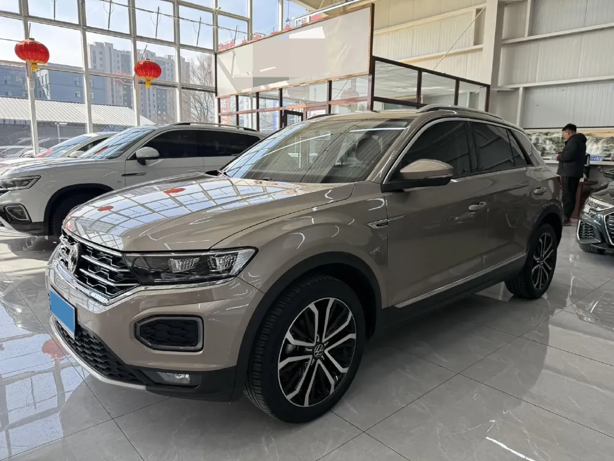2022 Volkswagen T-Roc 1.4T 150HP L4 7DCT,autocango,china used car exporter,china ev exporter,chinese used car exporter,chinese used ev exporter