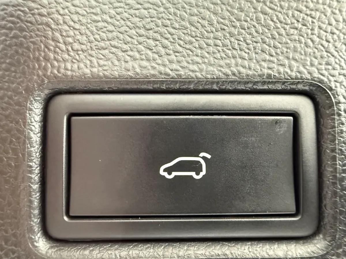 2022 Volkswagen T-Roc 1.4T 150HP L4 7DCT,autocango,china used car exporter,china ev exporter,chinese used car exporter,chinese used ev exporter