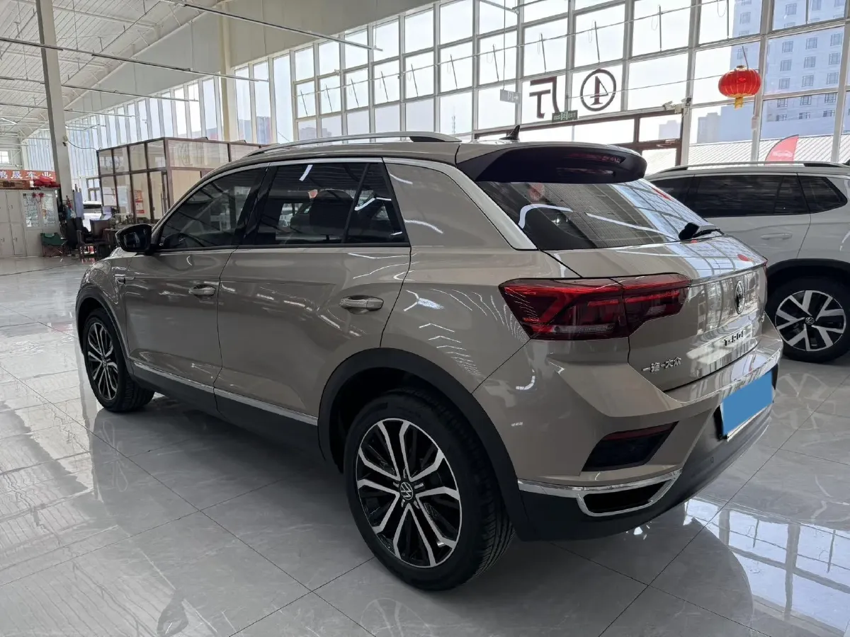2022 Volkswagen T-Roc 1.4T 150HP L4 7DCT,autocango,china used car exporter,china ev exporter,chinese used car exporter,chinese used ev exporter