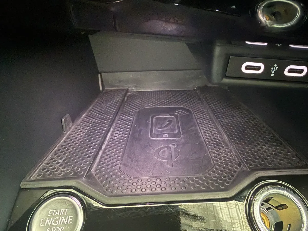 2022 Volkswagen T-Roc 1.4T 150HP L4 7DCT,autocango,china used car exporter,china ev exporter,chinese used car exporter,chinese used ev exporter