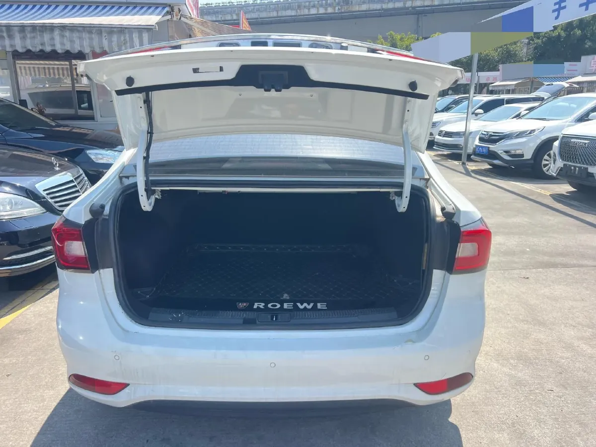 2019 Roewe i5 1.5L 120HP L4 CVT,autocango,china used car exporter,china ev exporter,chinese used car exporter,chinese used ev exporter