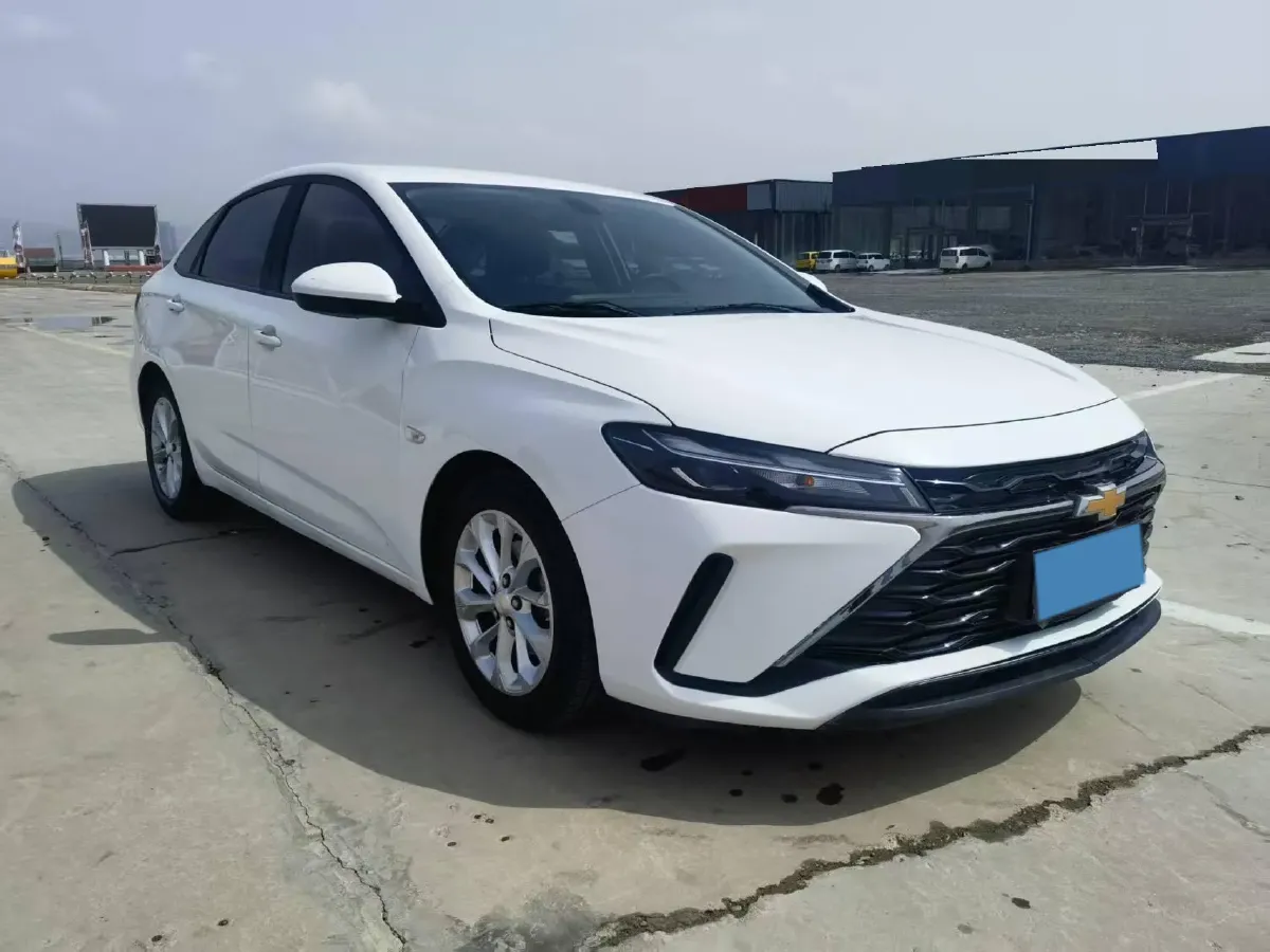 2023 Chevrolet Monza 1.5L 113HP L4 6DCT,autocango,china used car exporter,china ev exporter,chinese used car exporter,chinese used ev exporter