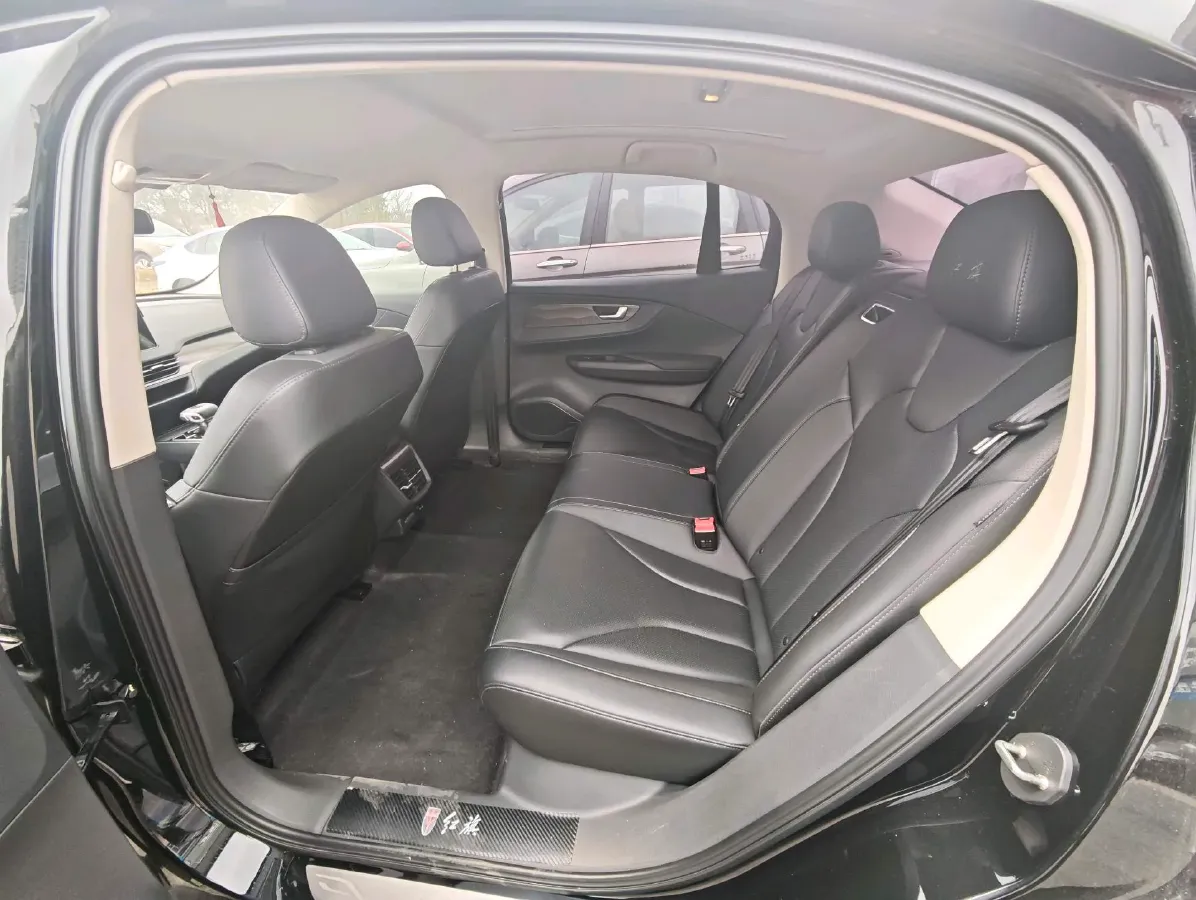 2023 HongQi E-QM5 BEV 54KWH,autocango,china used car exporter,china ev exporter,chinese used car exporter,chinese used ev exporter