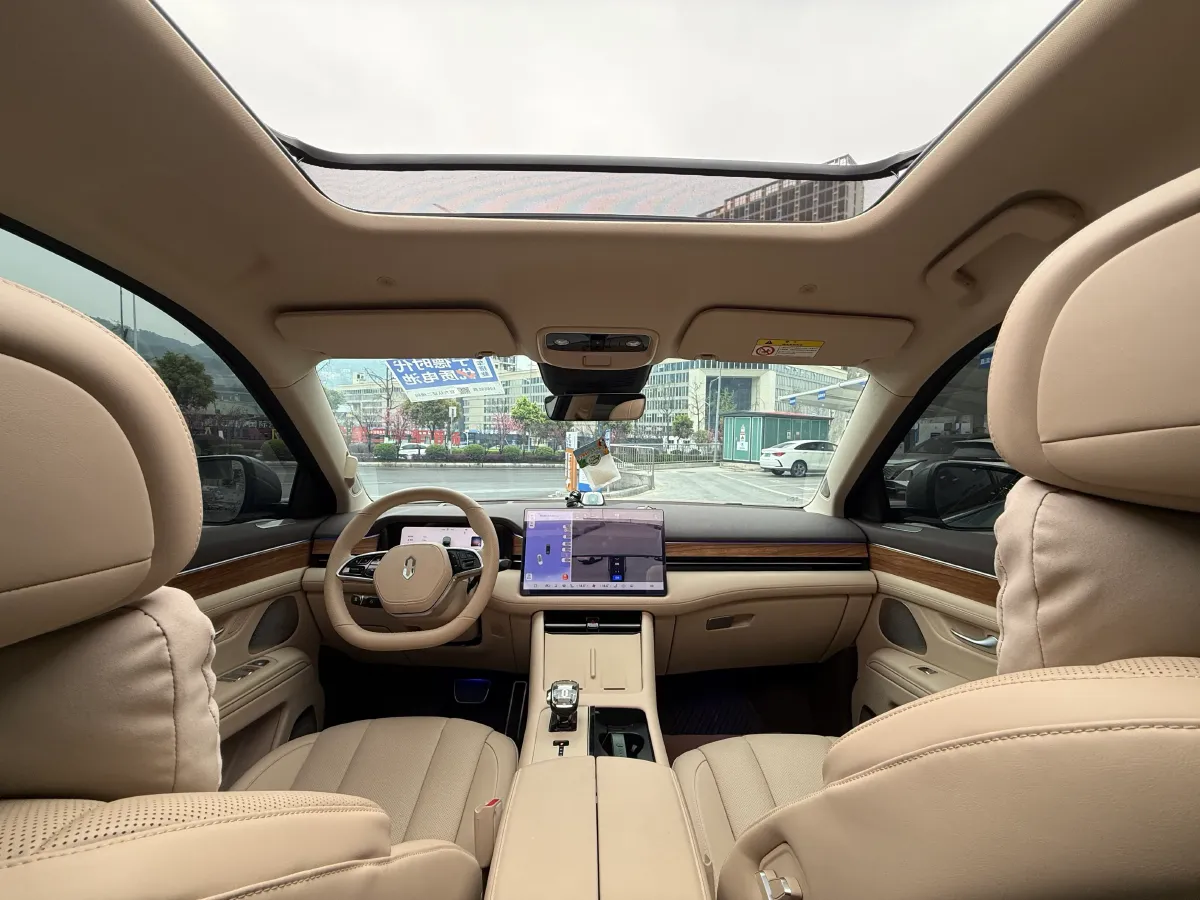 2024 AITO AITO M7 1.5T 152HP L4 REEV 40KWH,autocango,china used car exporter,china ev exporter,chinese used car exporter,chinese used ev exporter