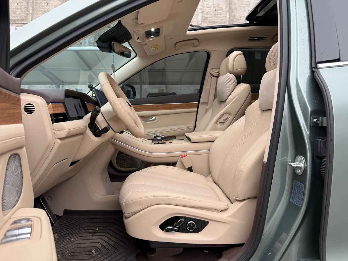 2024 AITO AITO M7 1.5T 152HP L4 REEV 40KWH,autocango,china used car exporter,china ev exporter,chinese used car exporter,chinese used ev exporter