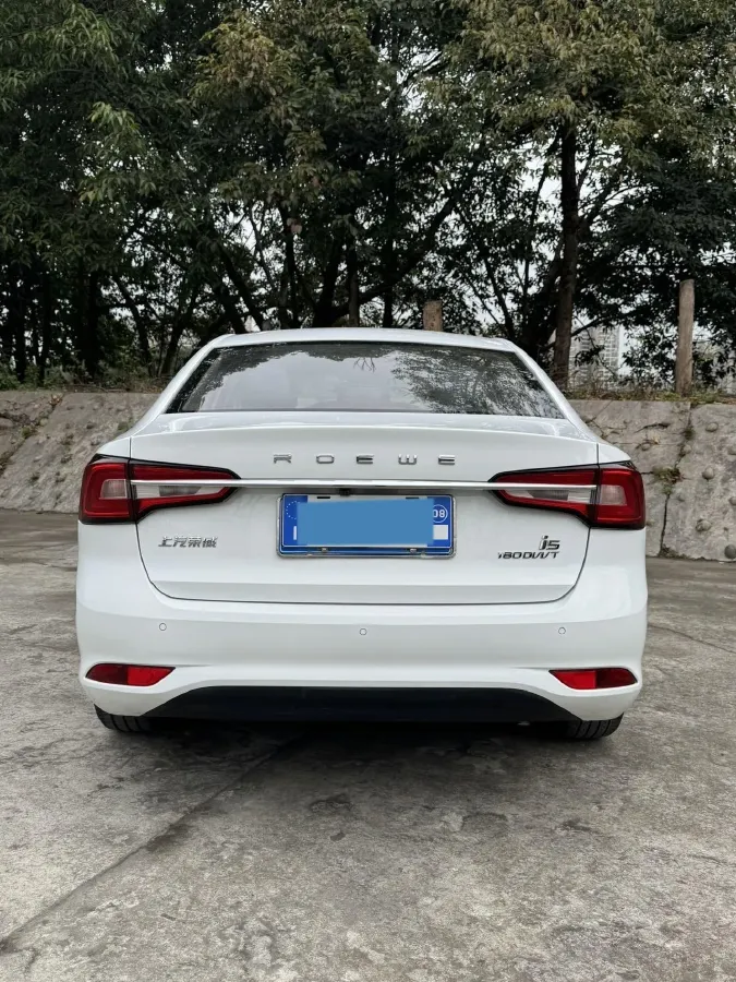 2020 Roewe i5 1.5L 120HP L4 CVT,autocango,china used car exporter,china ev exporter,chinese used car exporter,chinese used ev exporter