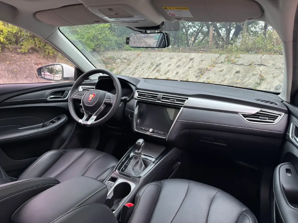 2020 Roewe i5 1.5L 120HP L4 CVT,autocango,china used car exporter,china ev exporter,chinese used car exporter,chinese used ev exporter