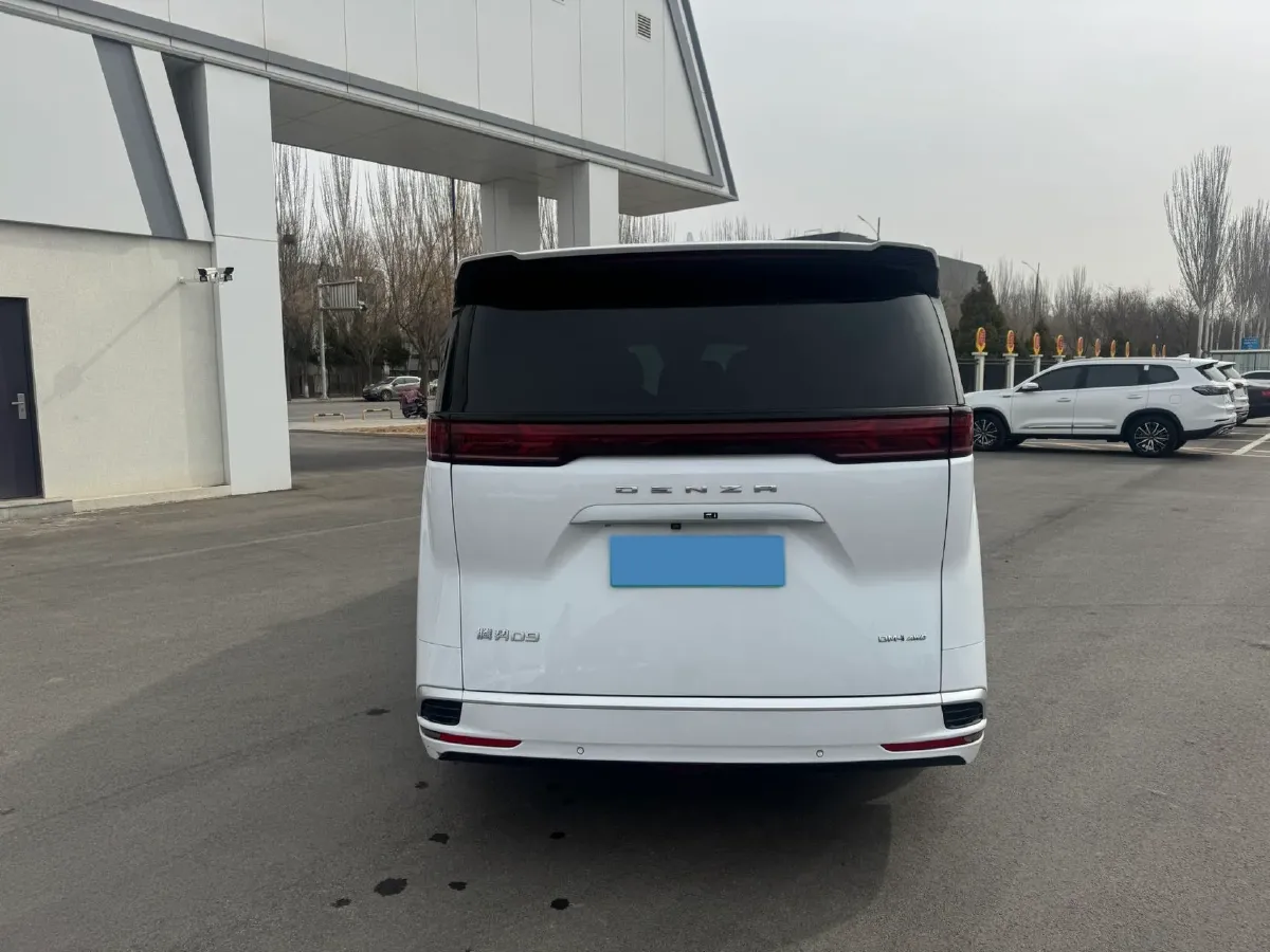 2024 Denza D9 1.5T 139HP L4 E-CVT PHEV 40KWH,autocango,china used car exporter,china ev exporter,chinese used car exporter,chinese used ev exporter