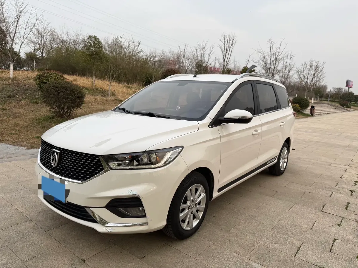 2021 BaoJun 360 1.5L 105HP L4 CVT,autocango,china used car exporter,china ev exporter,chinese used car exporter,chinese used ev exporter