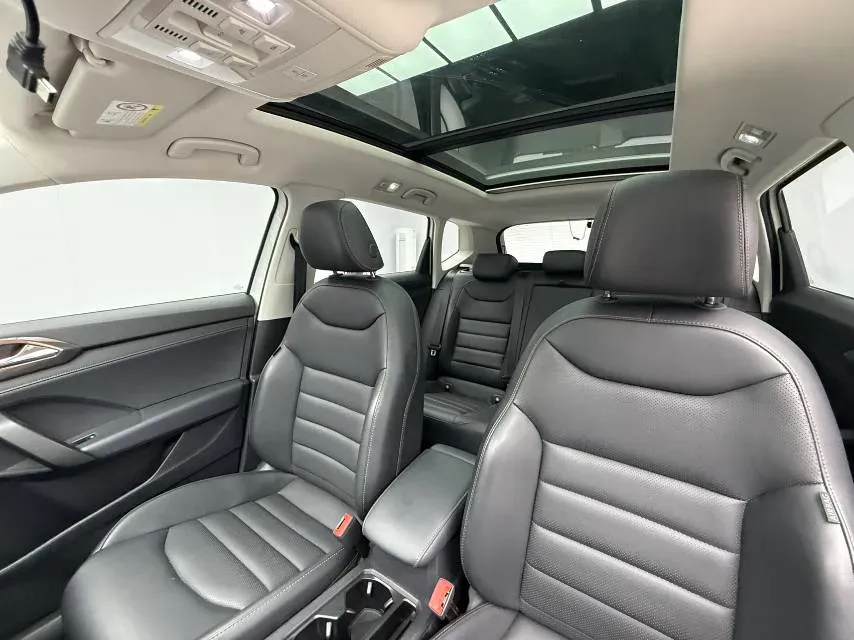 2021 Volkswagen Tharu 1.4T 150HP L4 7DCT,autocango,china used car exporter,china ev exporter,chinese used car exporter,chinese used ev exporter