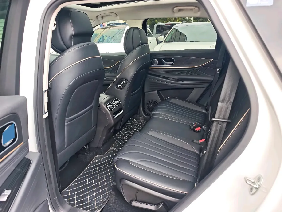 2023 Chery Tiggo 9 2.0T 261HP L4 7DCT,autocango,china used car exporter,china ev exporter,chinese used car exporter,chinese used ev exporter