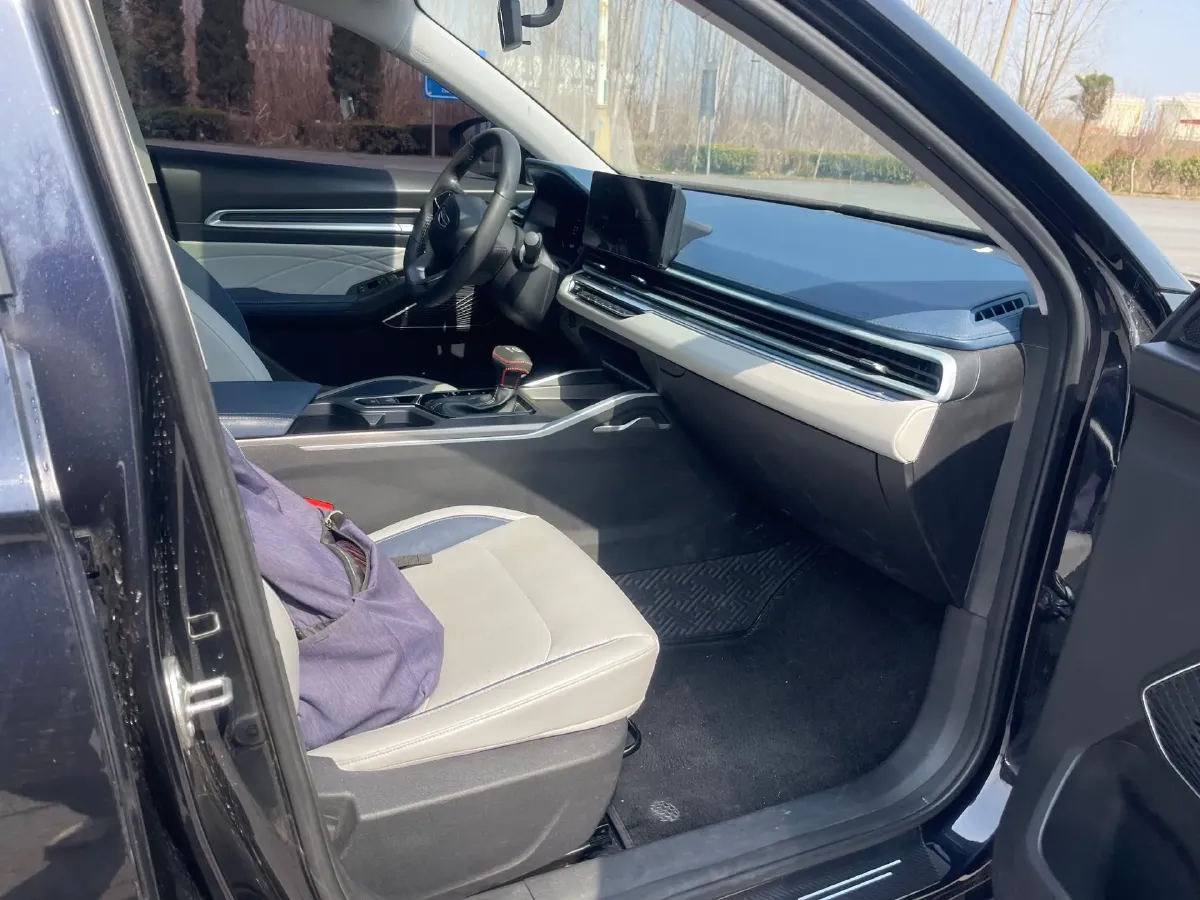 2022 Geely Emgrand 1.5L 114HP L4 CVT,autocango,china used car exporter,china ev exporter,chinese used car exporter,chinese used ev exporter