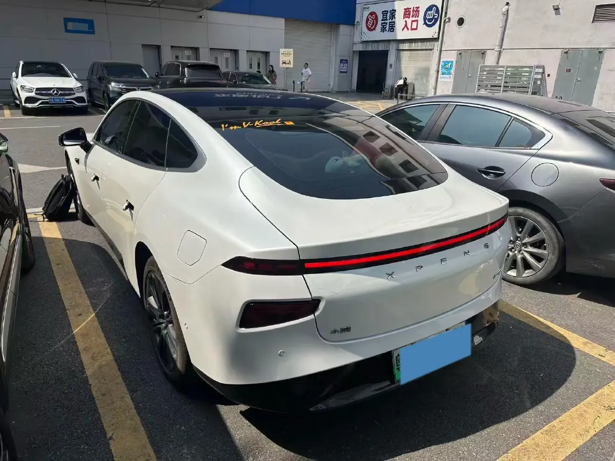 2022 Xpeng P7 BEV 83.1KWH,autocango,china used car exporter,china ev exporter,chinese used car exporter,chinese used ev exporter